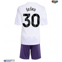 Otroški Nogometni dresi Manchester United Benjamin Sesko #30 Gostujoči 2025-26 Kratek Rokav (+ Kratke hlače)